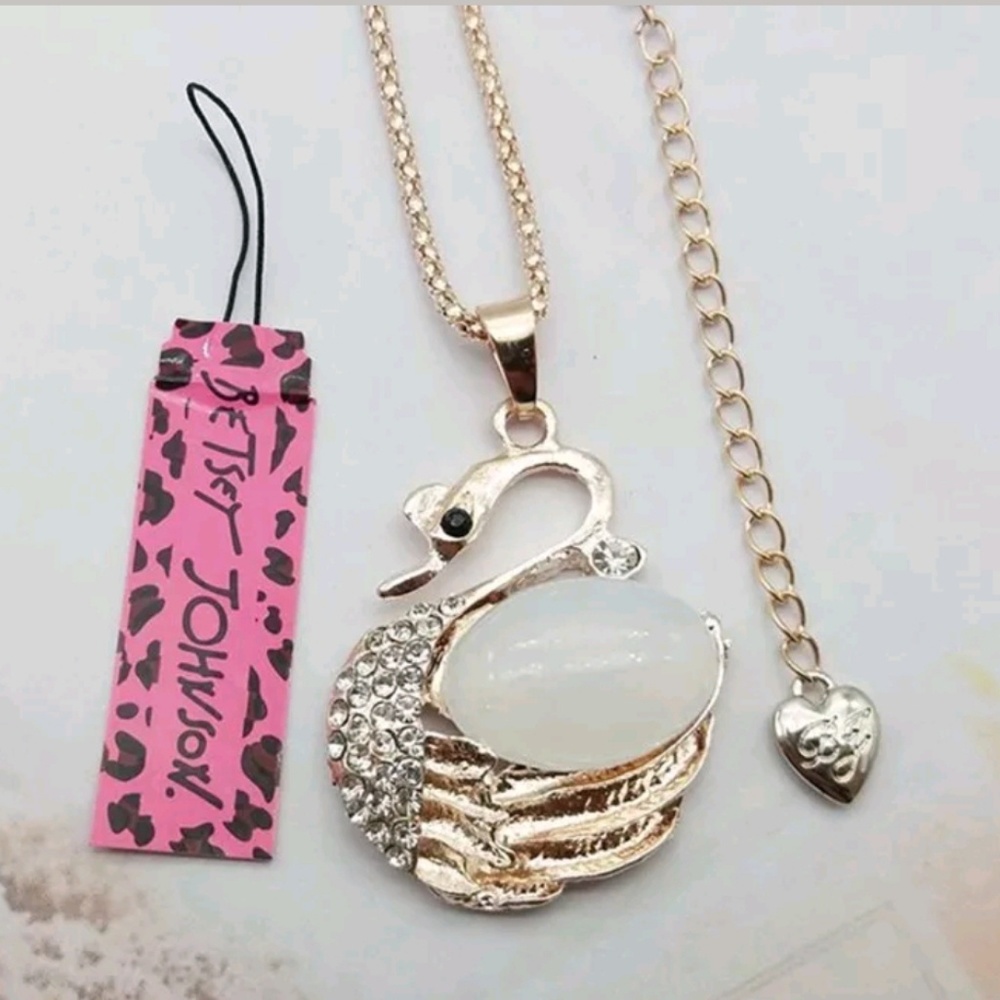 BETSEY JOHNSON